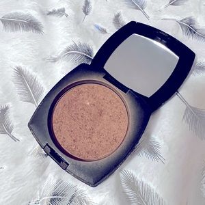 Bronzer
